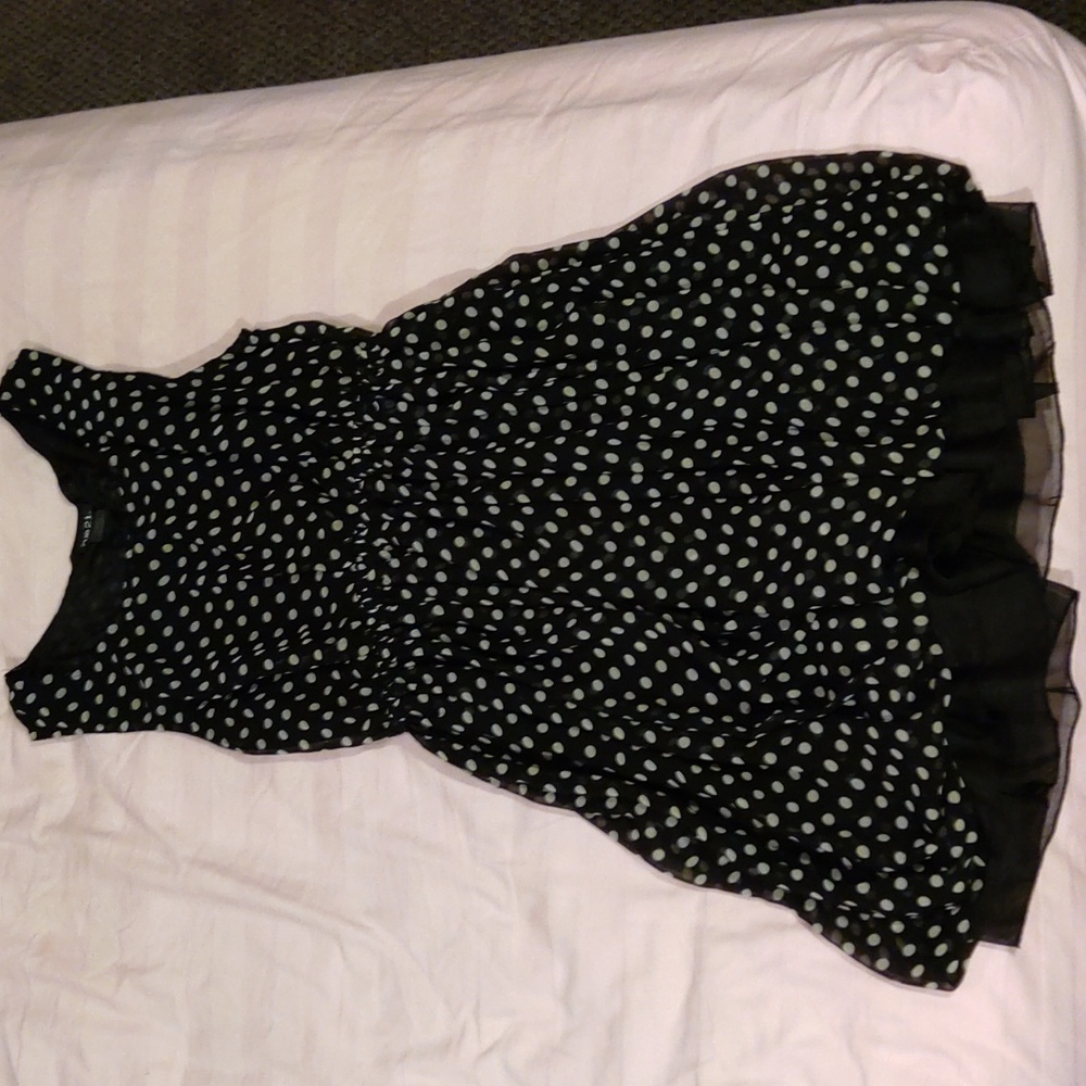 Cute retro pokeadot dress